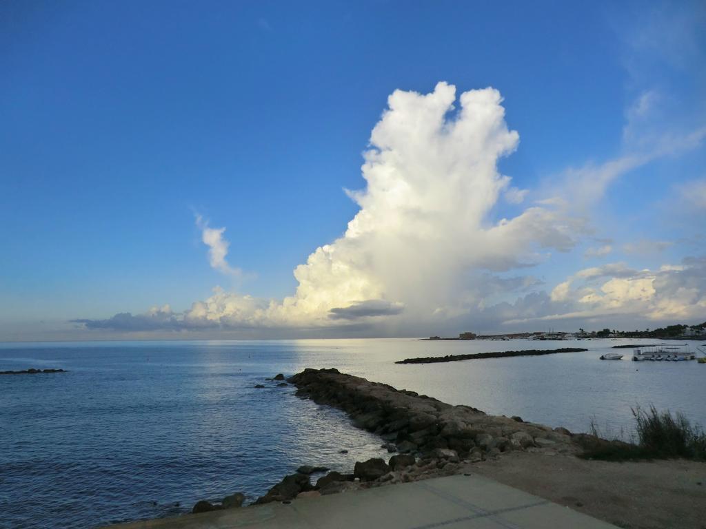 Limnaria Westpark Apartment Paphos Room photo